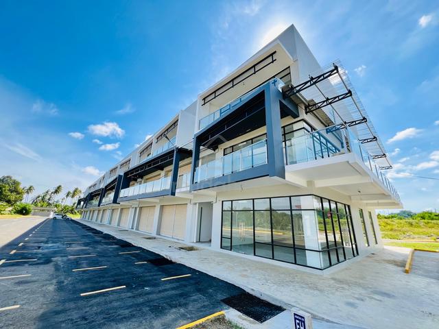 Limited new 3 Storey Shoplot for SALE now Plaza Semporna 6 km to Town 1