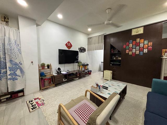 SUPER DEAL! 💛!!!Good Condition Tmn Seri Gomba ,For sale Nice Location 1