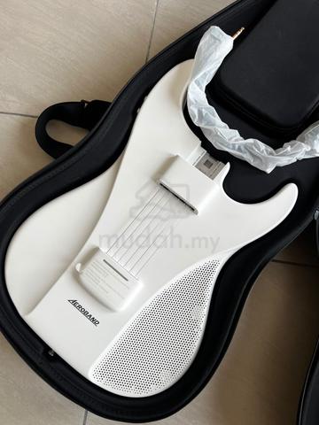 Aeroband Aeroguitar AG01 - Brand New - photo 2 of 6