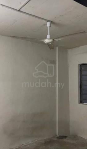 Puteri gunung flat 1