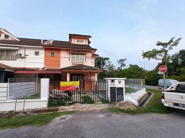Freehold CornerLot Double Storey Terrace Laman Bakawali, Kota Seriemas 1