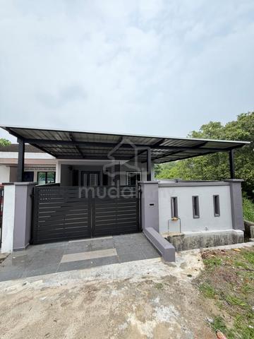 Corner Lot - Taman Indah @ Tampoi - Single Storey Renovated 1