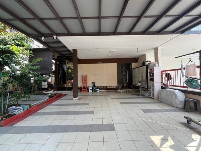 Caranday Setia tropika. Below market value Cluster House 1