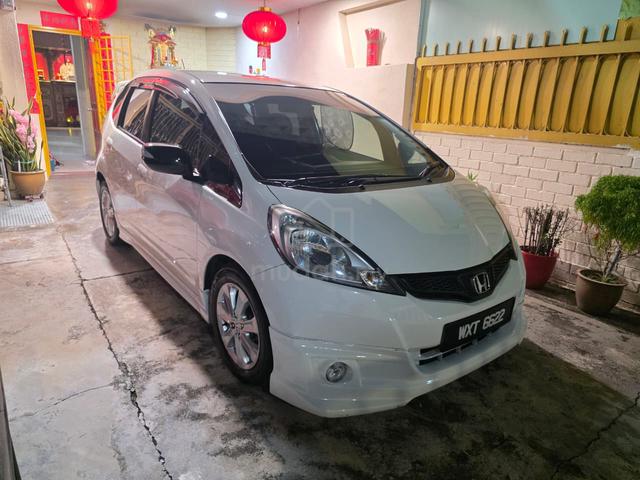2013 Honda JAZZ 1.5 FACELIFT (A) - 1