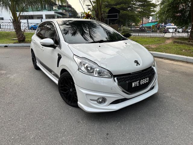 2013 Peugeot 208 1.6 VTI ALLURE (A) -LOW MILEAGE - - 1