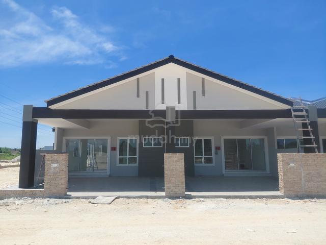 1 storey terrace ๐near Station 18 1