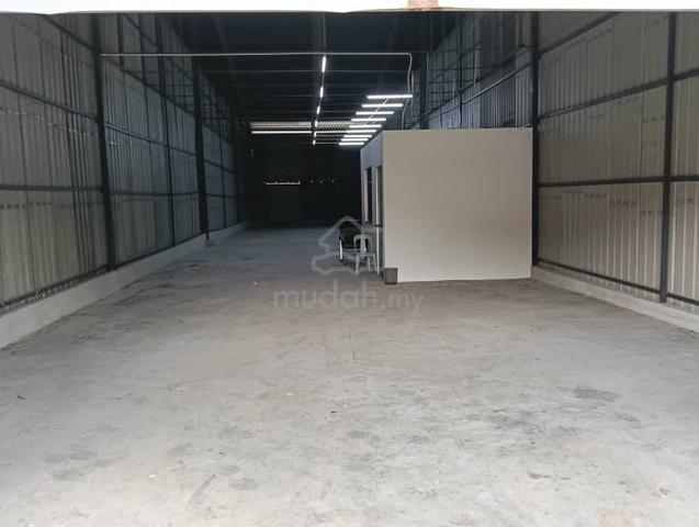 Warehouse with commercial title @ Tmn Chempaka High Ceiling 1