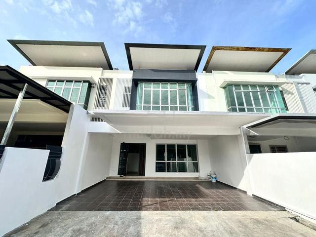 Unblock View Nusa Sentral 22x70 Double Storey 1