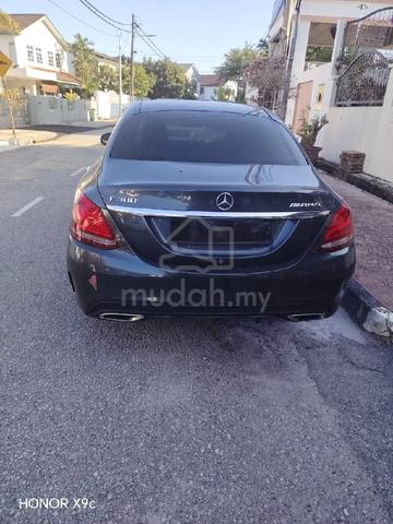 2018 Mercedes Benz C-CLASS 2.0 300 AMG LINE (CKD) - 2