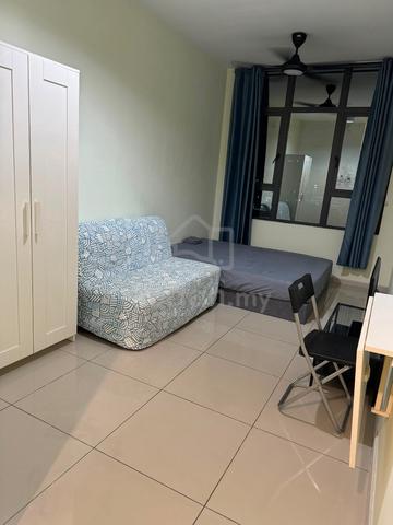 Centrestage Designer Suite 1