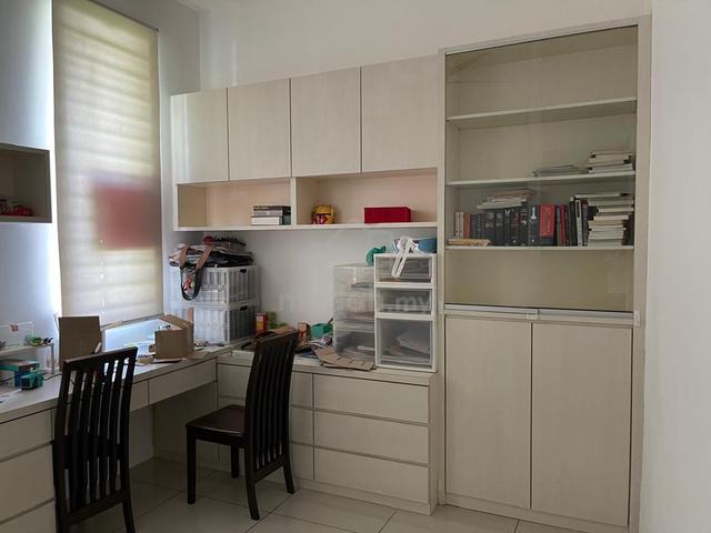 Spacious Freehold 2 Storey Semi D House at Taman Cendana Indah 1