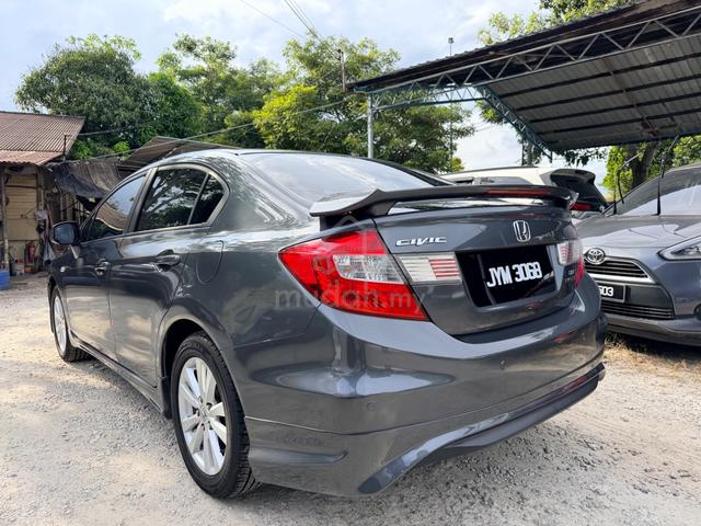 Honda CIVIC 1.8 S FB Modulo(A)-13 - 3