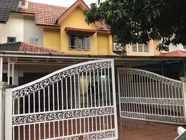 Double Story House for Sale Taman Bunga Negara Seksyen 27 1