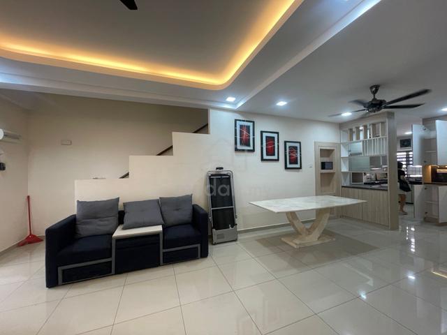 Bangi Awani teres house ROOM with fully furnished 1