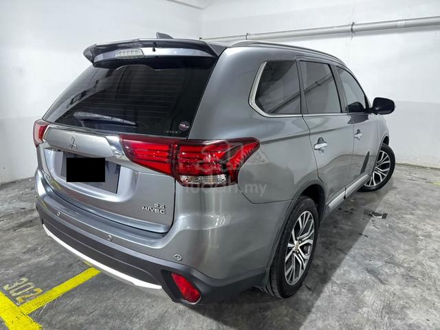 .17 Mitsubishi OUTLANDER 2.4 4WD (A)P.BOOT/SUNROOF - 4