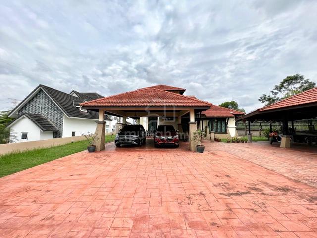 (VIEW GOLF COURSE) Bungalow Bangi Golf Resort, Bangi 1