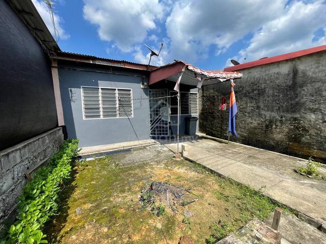 TAMAN PUTERI, KLUANG JOHOR - Single Storey Lowcost House 1