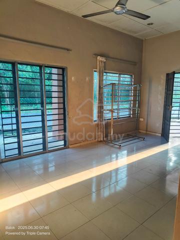 Rumah Untuk Disewa Di Gebeng/ Sg Ular 1