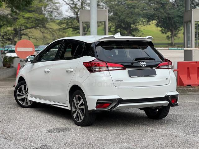 2021 Toyota YARIS 1.5 E MY19 FACELIFT (A) FSR - 4