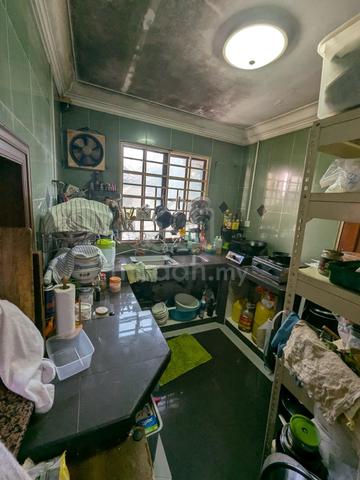 Freehold n fully 2 story corner house at taman sri bahagia cheras 1