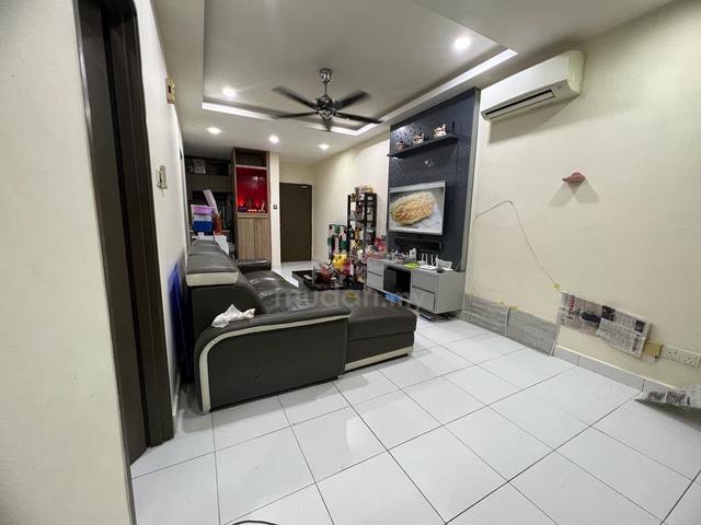 Seri Austin Residence Luxury Apartment 1