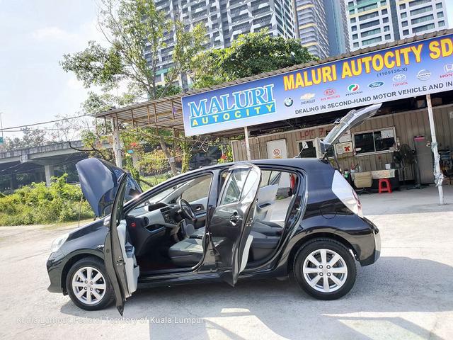 PRIUS C 1.5 (HYBRID) (A)Uncle Owner, Leather Seats - 5
