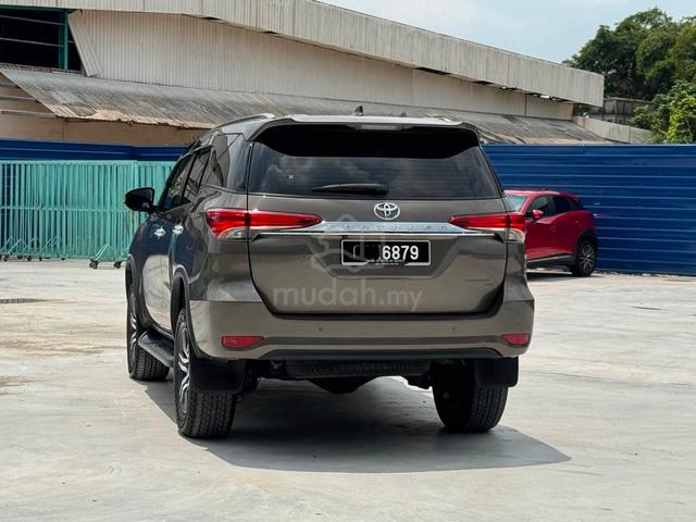 2022 Toyota FORTUNER 2.4 DIESEL - 4