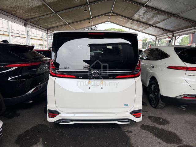 2023 Toyota NOAH 2.0 S-Z (A) Modellista 4k km - 3