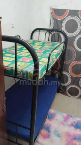 bilik jalan kaki ke mrt dan lrt sungai besi 1