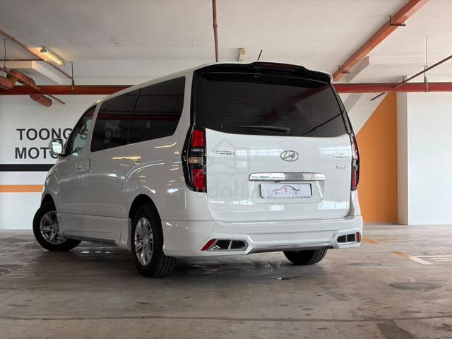 2018 Hyundai GRAND STAREX 2.5 ROYALE DELUXE (A) - 5