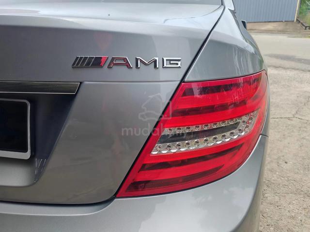 2014 Mercedes Benz C200 CGI AMG 1.8 (CKD) - 5