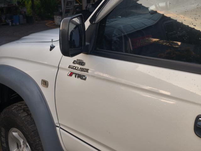 2003 Toyota HILUX 2.5 SR TURBO - 4