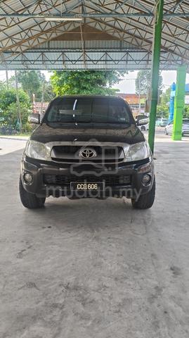 2010 Toyota HILUX 2.5 G FACELIFT DOUBLE CAB (A) - 1