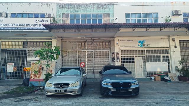 Single Storey factory/warehouse Puchong Permai for rent 1