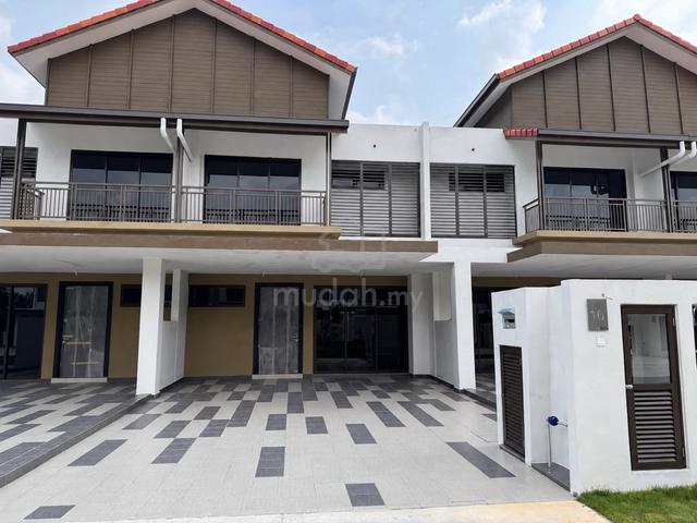 [ Fully Furnish ]  Adenia Taman Setia Warisan Tropika Sepang 1