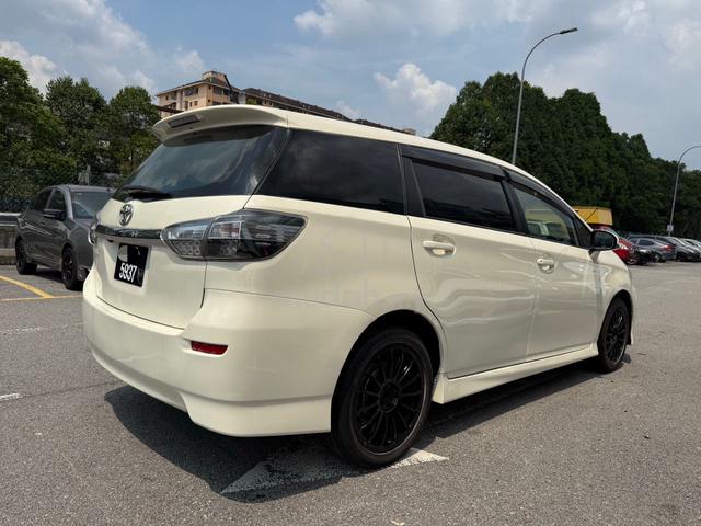 2014 LOAN KEDAI Toyota WISH 1.8 P/START (A) MUKA1K - 2