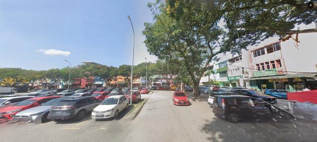 taman melawati jalan bandar 4 . 22x80 3sty shop . 1