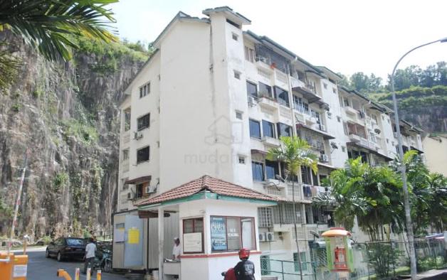 Mutiara Court 1