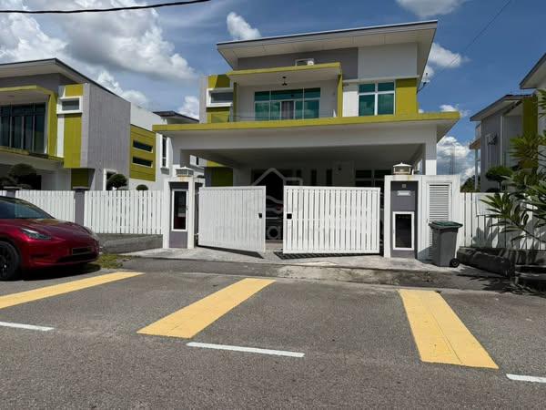 Fully renovated Furnished Double Storey Bungalow In Senawang Perdana 1