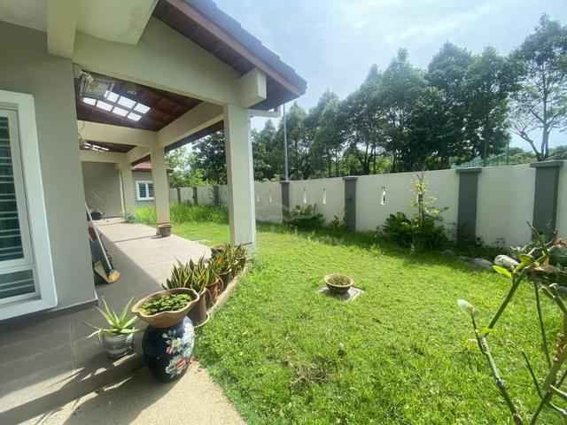 Bandar Puteri Puchong Jaya 2.5Sty Corner 40x75 Ample parking for Sale 1