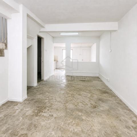 Taman Sri Puchong 2 Storey House Non Bumi Open Facing Good Condition 1