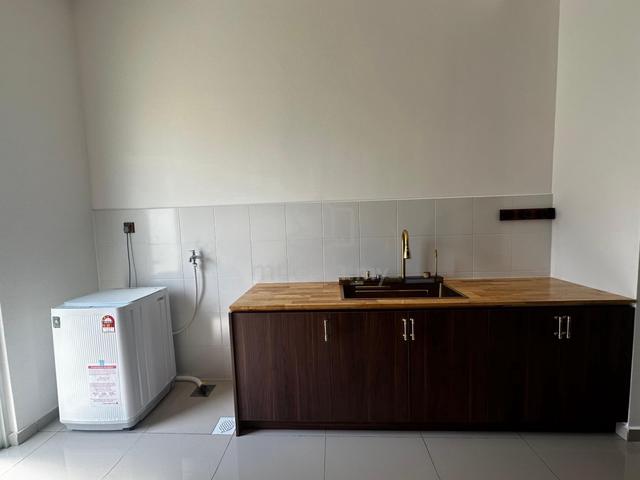 2 Storey Eco Forest, Semenyih (full furnished- kitchen cabinet) 1