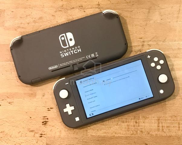Nintendo Switch Lite グレー + microSDカード 71dgdN9YfTL._UF350,350_QL50_.jpg