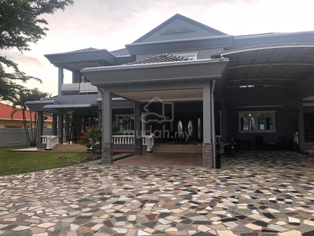 Luxury Bungalow | Putatan | Huge Land 18,295 sqft | Fully Furnished 1