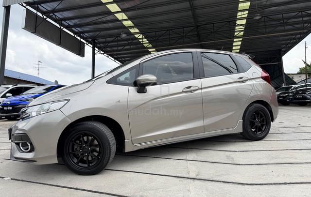2016 Honda JAZZ 1.5 S (A) One Owner - 5