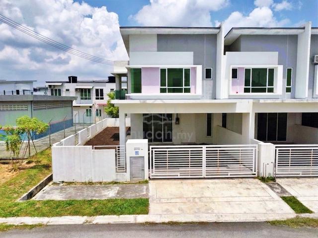 END LOT New 2 Storey Terrace (Hijayu 3A) Bandar Sri Sendayan 4R 4B 1