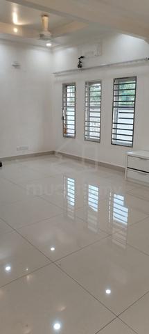 CORNER HOUSE BIG COMPOUND Sungai Batu Bt Maung 5-Bedrooms Fully Reno. 1