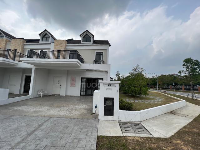 Freehold 2 storey with 655K, skudai freehold title. Limited 48 units 1