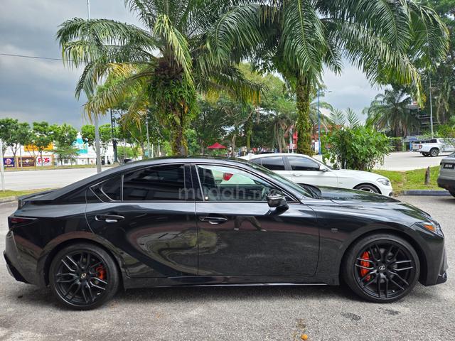2022 Lexus IS300 2.0 F-SPORT MODE BLACK S - 3