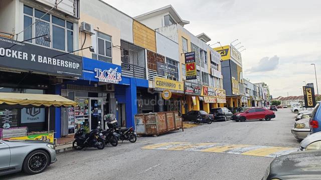 Ground Floor (22*70sqft) Kajang Impian Facing Main Road for rent 5